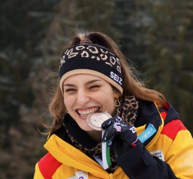 42FC3E72-FF70-4ADB-AECE-220FE664B906